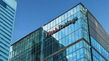 فيتش تحافظ على تصنيف AA- لموانئ أبوظبي مع توقعات مستقبلية مستقرة